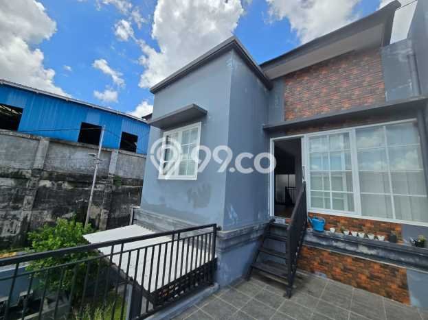 Dijual Cepat Rumah Bagus Siap Huni LB 120m2 di Balikpapan Selatan, Balikpapan Dijual Cepat Rumah Bagus Siap Huni LB 120m2 di Balikpapan Selatan, Balikpapan