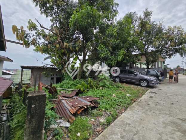 Rumah Kost untuk Dijual di Balikpapan Utara dengan 4 KT, 4 KM, Luas 150m2 Rumah Kost untuk Dijual di Balikpapan Utara dengan 4 KT, 4 KM, Luas 150m2