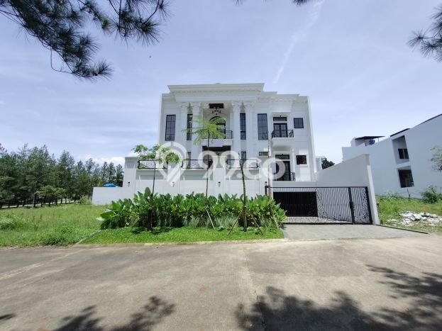Rumah Area Strategis di Sentul, Bogor, Luas 420m2m² Bangunan 550m2m² Rumah Area Strategis di Sentul, Bogor, Luas 420m2m² Bangunan 550m2m²