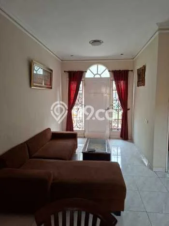 Rumah Sewa Tangerang LT 250m2 LB 300m2 Kawasan BSD Taman Giri Loka Rumah Sewa Tangerang LT 250m2 LB 300m2 Kawasan BSD Taman Giri Loka
