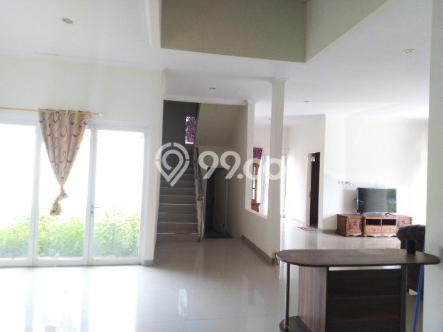 Rumah sewa siap huni 7 Kamar Tidur di BSD Delatinos, Tangerang Rumah sewa siap huni 7 Kamar Tidur di BSD Delatinos, Tangerang