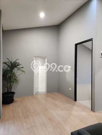 Rumah Mewah LB 175m2 Siap Pakai Desain Elegan di Ciater, Tangerang Rumah Mewah LB 175m2 Siap Pakai Desain Elegan di Ciater, Tangerang