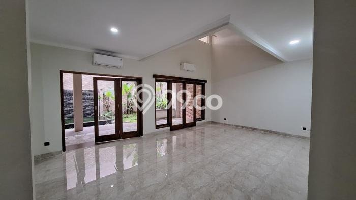 Jarang Ada! Rumah Kontrakan 4 Kamar Bagus Siap Huni BSD Puspita Loka Jarang Ada! Rumah Kontrakan 4 Kamar Bagus Siap Huni BSD Puspita Loka