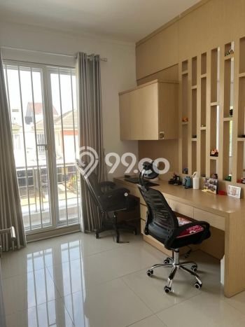 Jual Rumah Luas Megah Dengan View Eksklusif di Modernland, Tangerang Jual Rumah Luas Megah Dengan View Eksklusif di Modernland, Tangerang