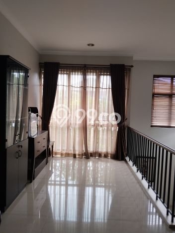 Rumah sewa siap huni 4 KT di BSD, Tangerang Rumah sewa siap huni 4 KT di BSD, Tangerang
