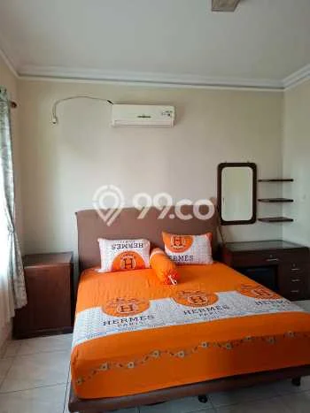 Rumah Sewa Tangerang LT 250m2 LB 300m2 Kawasan BSD Taman Giri Loka Rumah Sewa Tangerang LT 250m2 LB 300m2 Kawasan BSD Taman Giri Loka