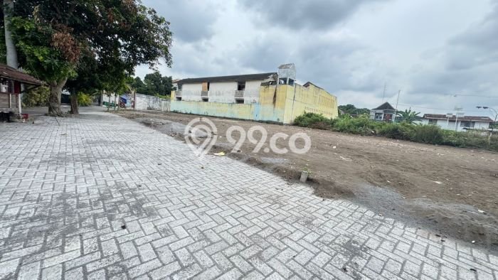 Tanah Kosong Dijual di Sleman dengan Area 183m2 Tanah Kosong Dijual di Sleman dengan Area 183m2