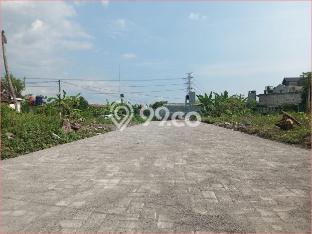 Lahan untuk Dijual di Ngaglik Sleman Luas 271m2 Lahan untuk Dijual di Ngaglik Sleman Luas 271m2