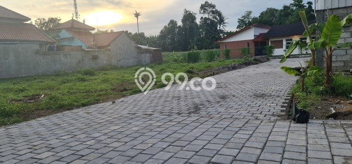 Kavling Tanah di Sleman Dijual Luas 154m2 Legalitas SHM Kavling Tanah di Sleman Dijual Luas 154m2 Legalitas SHM