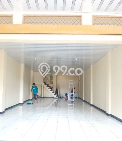 AREA KOMERSIAL! Ruko For Rent di Solo Baru, Luas 160m², Jalan Strategis, Siap Operasi AREA KOMERSIAL! Ruko For Rent di Solo Baru, Luas 160m², Jalan Strategis, Siap Operasi