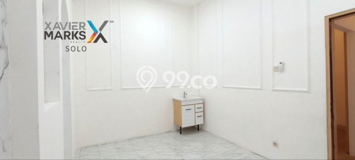 Rumah 5 KT 3 KM Fully Furnished di Penumping, Dekat Supermarket, Surakarta Rumah 5 KT 3 KM Fully Furnished di Penumping, Dekat Supermarket, Surakarta