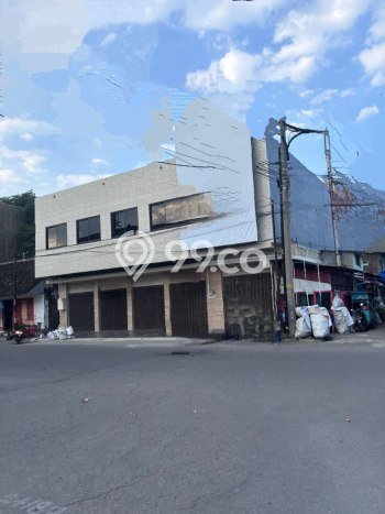 Disewakan Ruko komersial di Banjarsari luas bangunan 200m2 Disewakan Ruko komersial di Banjarsari luas bangunan 200m2