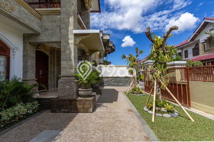 DIJUAL CEPAT! Rumah Renon, Denpasar, Luas 500m² Bangunan 450m² DIJUAL CEPAT! Rumah Renon, Denpasar, Luas 500m² Bangunan 450m²