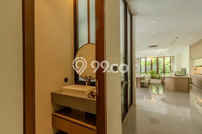 HOT DEAL! Vila Kawasan Kuta, Area 315m2m², Lokasi Prima HOT DEAL! Vila Kawasan Kuta, Area 315m2m², Lokasi Prima