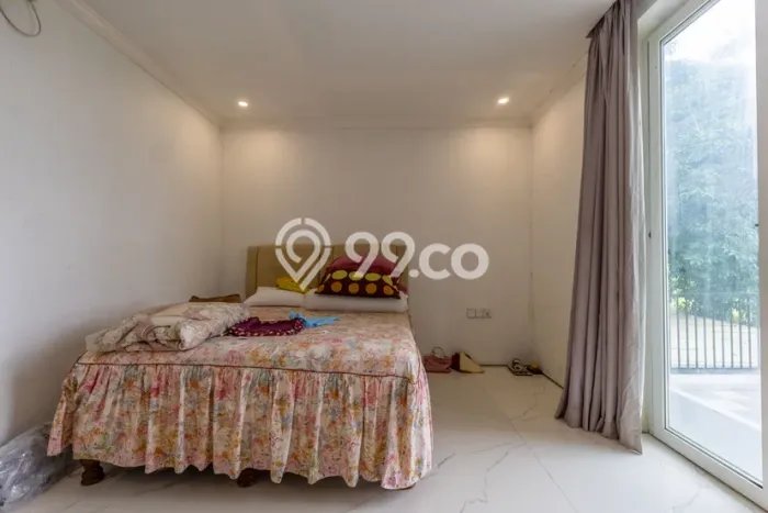 Rumah Lokasi Strategis di Denpasar Utara, Denpasar, LT 252m2m² Bangunan 375m2m² Rumah Lokasi Strategis di Denpasar Utara, Denpasar, LT 252m2m² Bangunan 375m2m²