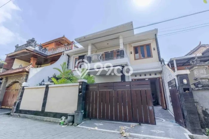 KESEMPATAN EMAS! Rumah Premium di Denpasar Timur, Denpasar, Luas 250m2m² Bangunan 390m2m² KESEMPATAN EMAS! Rumah Premium di Denpasar Timur, Denpasar, Luas 250m2m² Bangunan 390m2m²