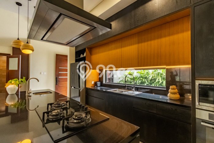 Vila Strategis di Ungasan, Luas 250m², Dekat Ungasan, Badung, Badung Vila Strategis di Ungasan, Luas 250m², Dekat Ungasan, Badung, Badung
