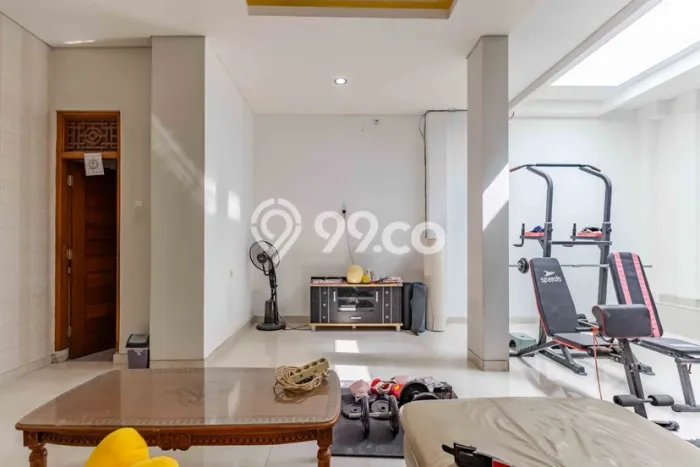 KESEMPATAN EMAS! Rumah Premium di Denpasar Timur, Denpasar, Luas 250m2m² Bangunan 390m2m² KESEMPATAN EMAS! Rumah Premium di Denpasar Timur, Denpasar, Luas 250m2m² Bangunan 390m2m²