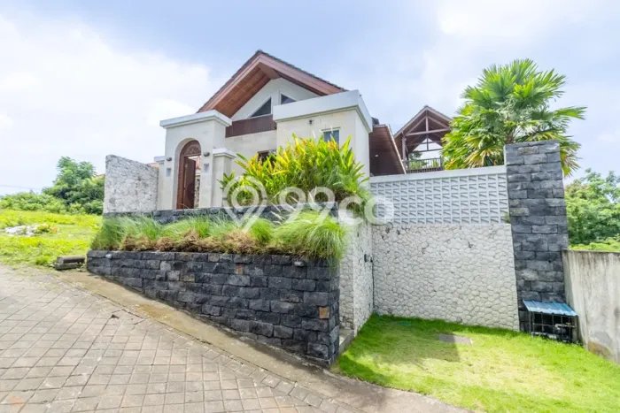 LOKASI TERBAIK! Vila di , Luas 200m2m², Area Premium dengan akses mudah LOKASI TERBAIK! Vila di , Luas 200m2m², Area Premium dengan akses mudah
