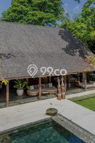 DIJUAL! Vila Kawasan , Luas 2390m2m², Lokasi Strategis DIJUAL! Vila Kawasan , Luas 2390m2m², Lokasi Strategis