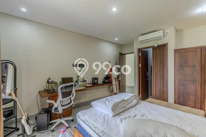 Dijual Segera! Vila di , Ukuran 305m2m², Posisi Strategis dekat dengan berbagai kebutuhan Dijual Segera! Vila di , Ukuran 305m2m², Posisi Strategis dekat dengan berbagai kebutuhan