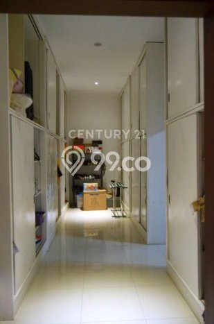 Rumah Elit LB 750m2 Siap Huni Desain Elegan di Cinere, Jakarta Selatan Rumah Elit LB 750m2 Siap Huni Desain Elegan di Cinere, Jakarta Selatan