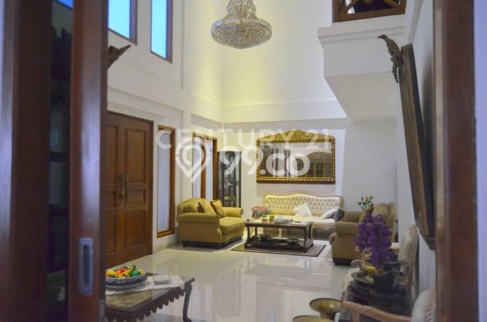 Rumah Elit LB 750m2 Siap Huni Desain Elegan di Cinere, Jakarta Selatan Rumah Elit LB 750m2 Siap Huni Desain Elegan di Cinere, Jakarta Selatan