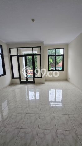 HOT DEAL! Rumah area Alam Sutera, 3 KM, Area Strategis, LT 240m2m² Bangunan 400m2m² HOT DEAL! Rumah area Alam Sutera, 3 KM, Area Strategis, LT 240m2m² Bangunan 400m2m²