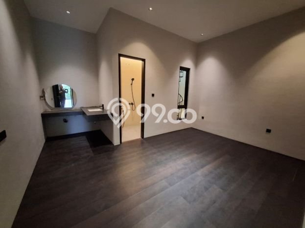 For Sale! Premium House LT 160m2 Desain Elegan di Alam Sutera For Sale! Premium House LT 160m2 Desain Elegan di Alam Sutera