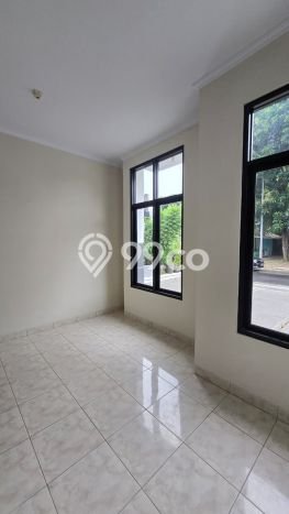 HOT DEAL! Rumah area Alam Sutera, 3 KM, Area Strategis, LT 240m2m² Bangunan 400m2m² HOT DEAL! Rumah area Alam Sutera, 3 KM, Area Strategis, LT 240m2m² Bangunan 400m2m²