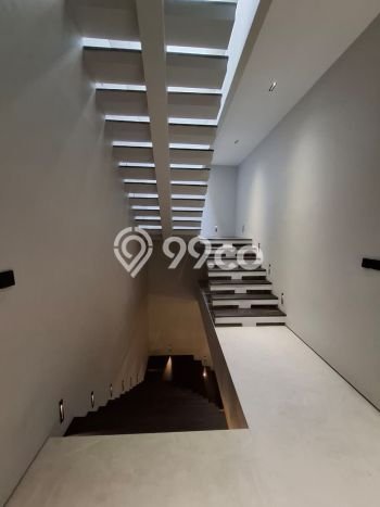 For Sale! Premium House LT 160m2 Desain Elegan di Alam Sutera For Sale! Premium House LT 160m2 Desain Elegan di Alam Sutera