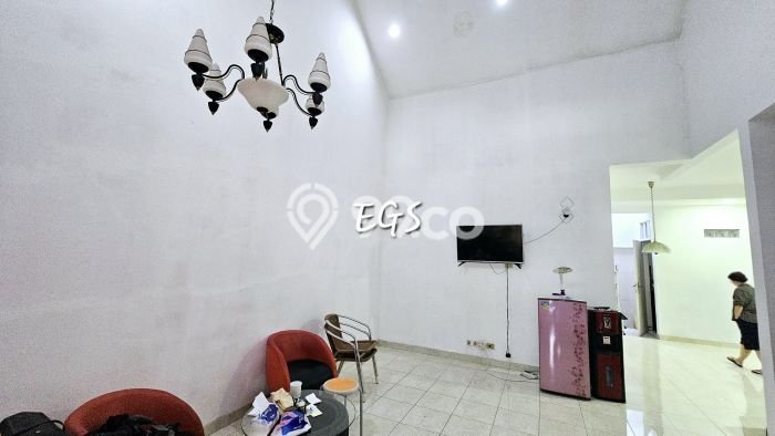 Rumah Luas Asri 2 KT Siap Huni di Alam Sutera Tangerang Rumah Luas Asri 2 KT Siap Huni di Alam Sutera Tangerang