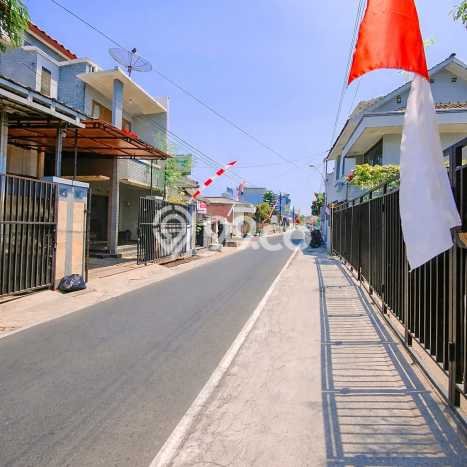 Jual Rumah Bagus Siap Huni LB 160m2 di Banjarsari, Surakarta Jual Rumah Bagus Siap Huni LB 160m2 di Banjarsari, Surakarta