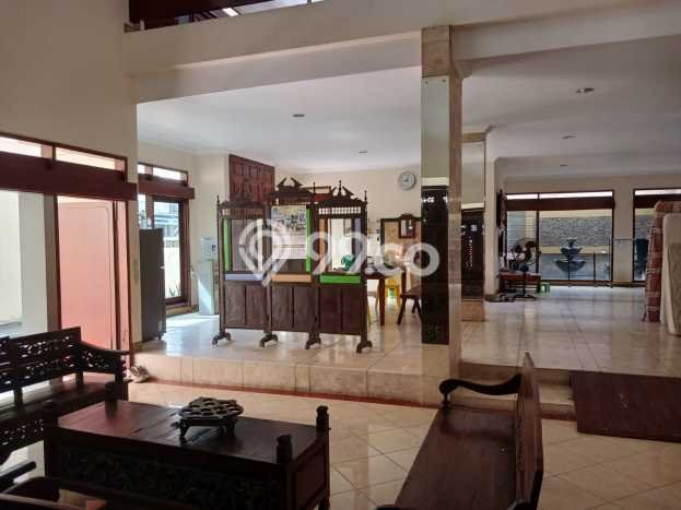For Sale Rumah Mewah Exclusive di Laweyan, Surakarta For Sale Rumah Mewah Exclusive di Laweyan, Surakarta