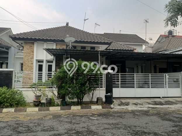 Rumah di Colomadu, Siap Huni, 4 KT, Akses Colomadu, Karanganyar, Karanganyar, LT 156m² LB 156m² Rumah di Colomadu, Siap Huni, 4 KT, Akses Colomadu, Karanganyar, Karanganyar, LT 156m² LB 156m²