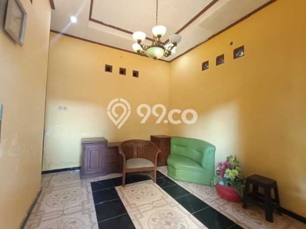 For Sale Rumah 6 Kamar Lokasi Ideal Nyaman dan Strategis di Jebres For Sale Rumah 6 Kamar Lokasi Ideal Nyaman dan Strategis di Jebres