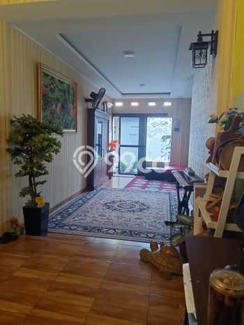 Dijual Cepat Rumah Favorit Siap Huni LB 300m2 di Banjarsari, Surakarta Dijual Cepat Rumah Favorit Siap Huni LB 300m2 di Banjarsari, Surakarta
