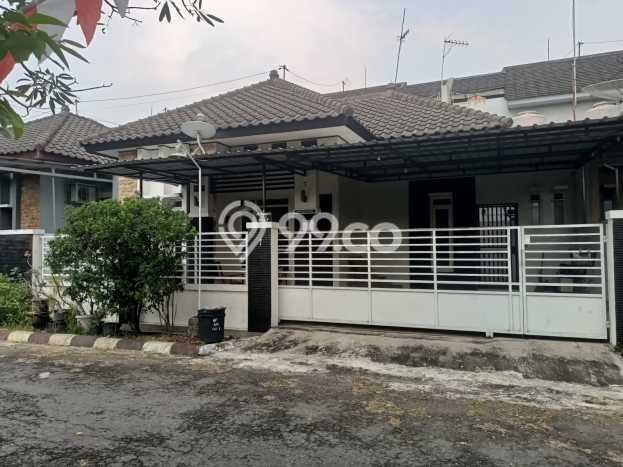 Rumah di Colomadu, Siap Huni, 4 KT, Akses Colomadu, Karanganyar, Karanganyar, LT 156m² LB 156m² Rumah di Colomadu, Siap Huni, 4 KT, Akses Colomadu, Karanganyar, Karanganyar, LT 156m² LB 156m²