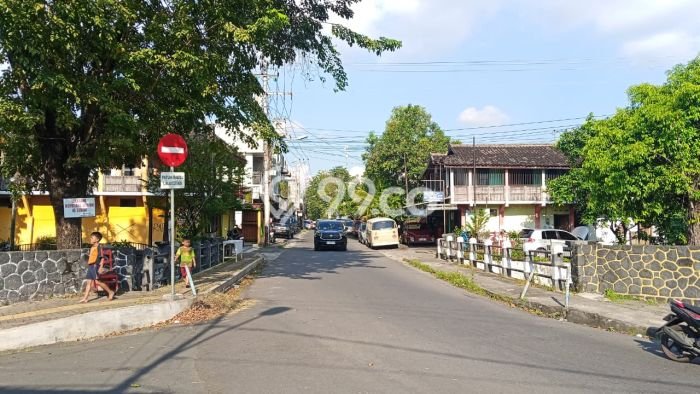 Unit Gudang Dijual di Banjarsari Surakarta Luas Bangunan 992m2 Unit Gudang Dijual di Banjarsari Surakarta Luas Bangunan 992m2
