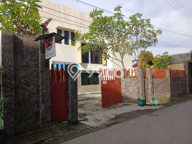 For Sale Rumah Mewah Exclusive di Laweyan, Surakarta For Sale Rumah Mewah Exclusive di Laweyan, Surakarta