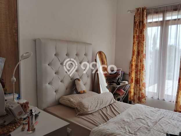 Dijual Rumah 4 Kamar Lokasi Ideal Bagus dan Strategis di Arcamanik Dijual Rumah 4 Kamar Lokasi Ideal Bagus dan Strategis di Arcamanik