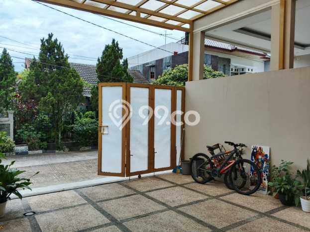 Dijual Rumah 4 Kamar Lokasi Ideal Bagus dan Strategis di Arcamanik Dijual Rumah 4 Kamar Lokasi Ideal Bagus dan Strategis di Arcamanik