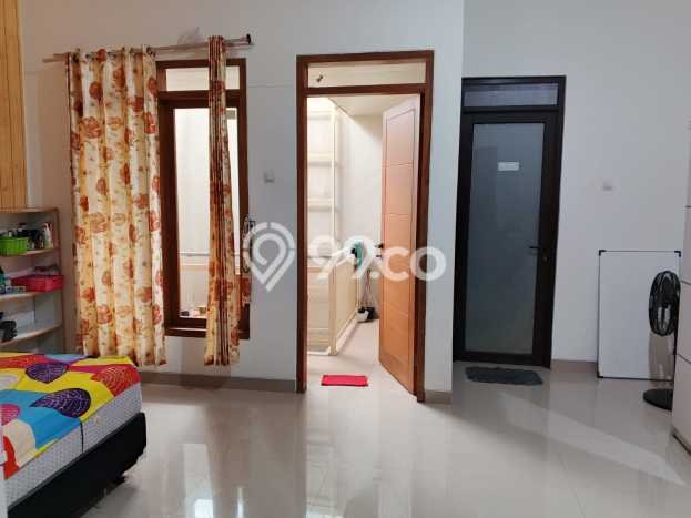 Dijual Rumah 4 Kamar Lokasi Ideal Bagus dan Strategis di Arcamanik Dijual Rumah 4 Kamar Lokasi Ideal Bagus dan Strategis di Arcamanik