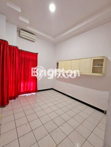 Rumah sewa siap huni 5 Kamar Tidur di Tawangmas, Semarang Rumah sewa siap huni 5 Kamar Tidur di Tawangmas, Semarang