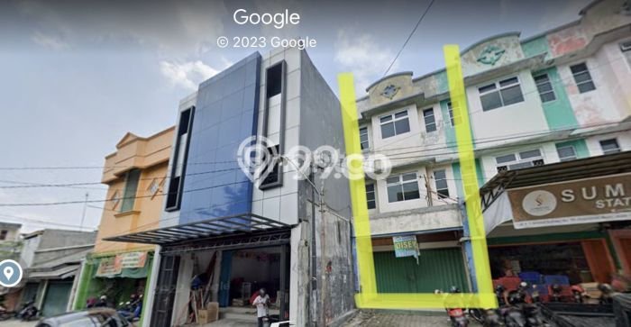 Ruko Disewa di Surakarta dengan LB 210m2 Area Komersial Ramai Ruko Disewa di Surakarta dengan LB 210m2 Area Komersial Ramai