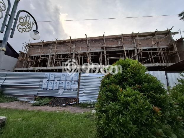 Ruko Dijual di Boyolali LT 156m2 & LB 111m2 Lokasi Terbaik! Ruko Dijual di Boyolali LT 156m2 & LB 111m2 Lokasi Terbaik!