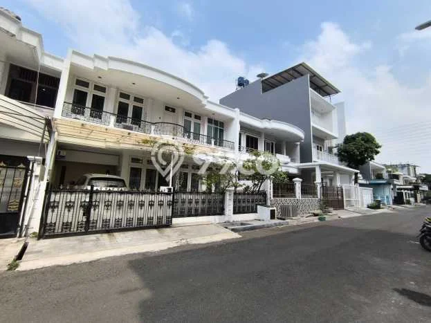 Hunian Mewah LB 300m2 Siap Huni Desain Elegan di Sunter, Jakarta Utara Hunian Mewah LB 300m2 Siap Huni Desain Elegan di Sunter, Jakarta Utara