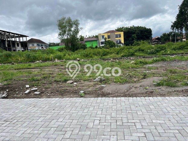 Jarang Ada! Tanah di Ngaglik Punya Luas 279m2 SHM Jarang Ada! Tanah di Ngaglik Punya Luas 279m2 SHM