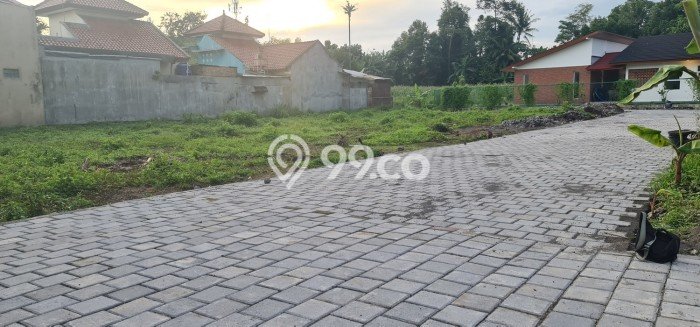 Tanah Strategis Kawasan Ngaglik, Luas 164m², Ideal untuk Investasi Tanah Strategis Kawasan Ngaglik, Luas 164m², Ideal untuk Investasi