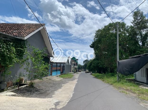 Tanah untuk Dijual Lokasi Ngemplak, Sleman Luas 264m2 SHM Tanah untuk Dijual Lokasi Ngemplak, Sleman Luas 264m2 SHM
